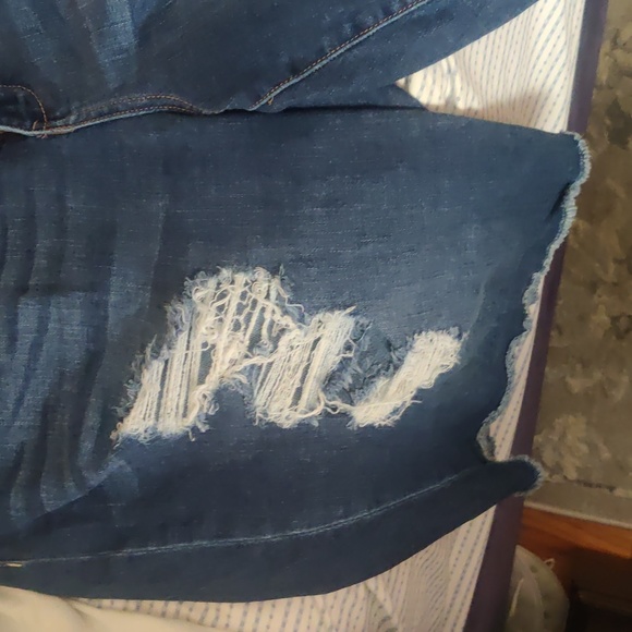 Distressed Shorts - Picture 3 of 4